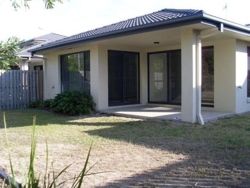 E3/2 Catalina Way, Upper Coomera QLD 4209