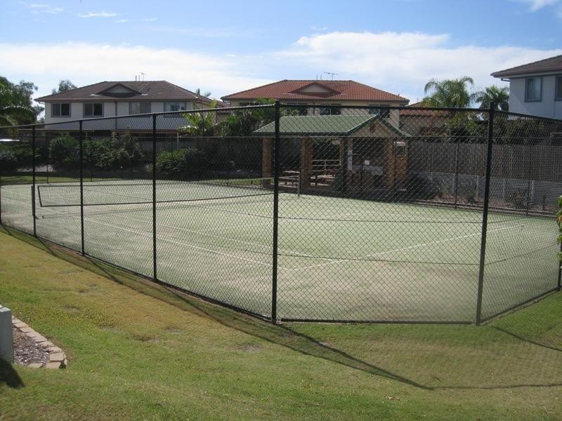 LUT LUT/9 Bayside Court, Thorneside QLD 4158