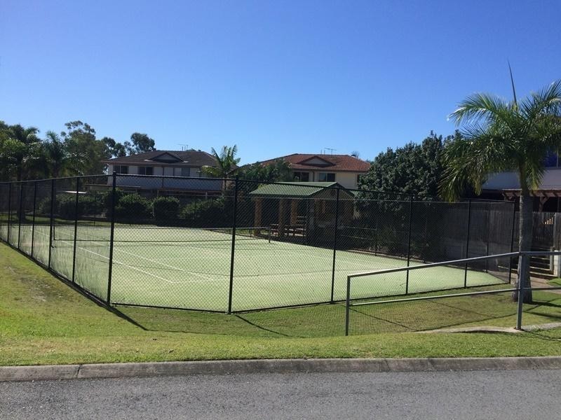 LUT LUT/9 Bayside Court, Thorneside QLD 4158