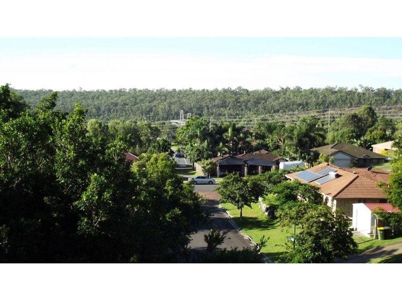 9 Bellona Court, Pacific Pines QLD 4211