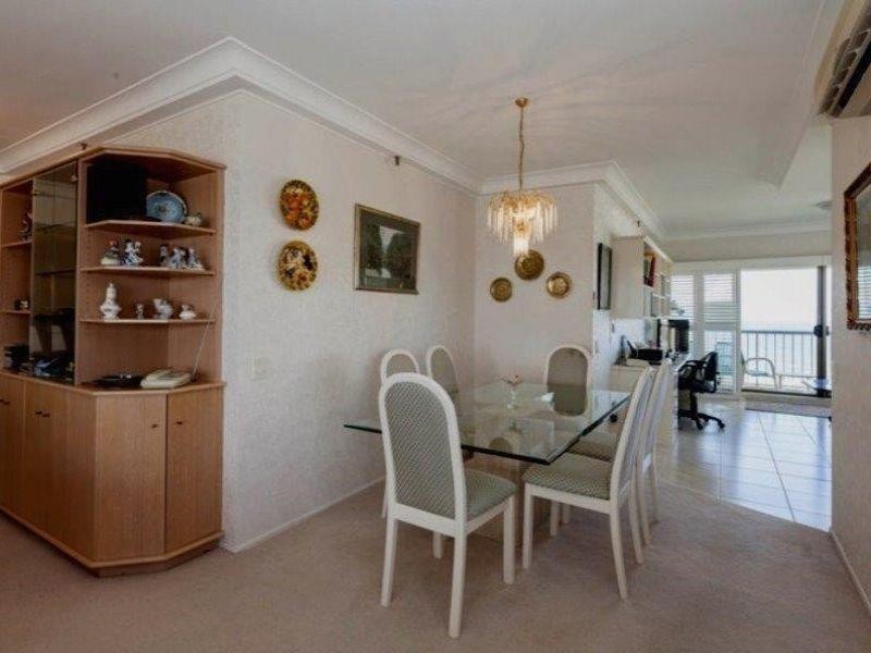 109/2 Admiralty Drive, Paradise Waters QLD 4217