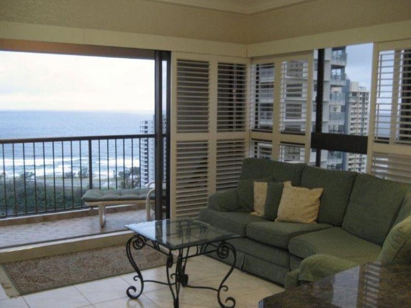 109/2 Admiralty Drive, Paradise Waters QLD 4217