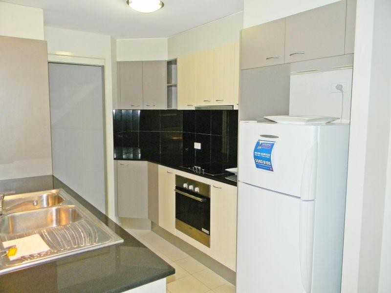 21 Cypress Avenue, Surfers Paradise QLD 4217