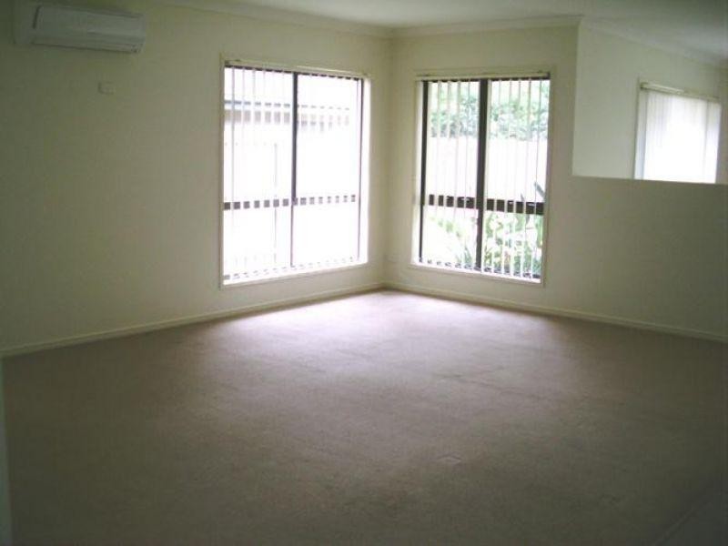 E1/2 Catalina Way, Upper Coomera QLD 4209