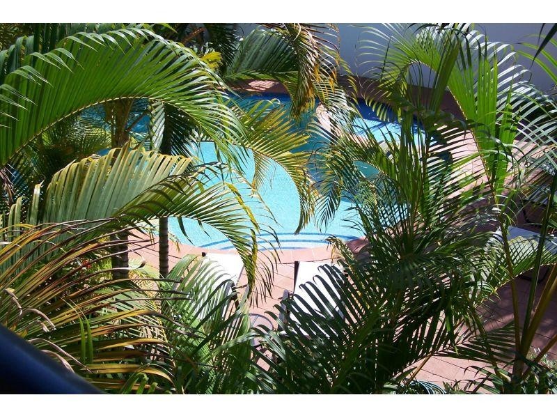 16-24 Purli Street, Chevron Island QLD 4217