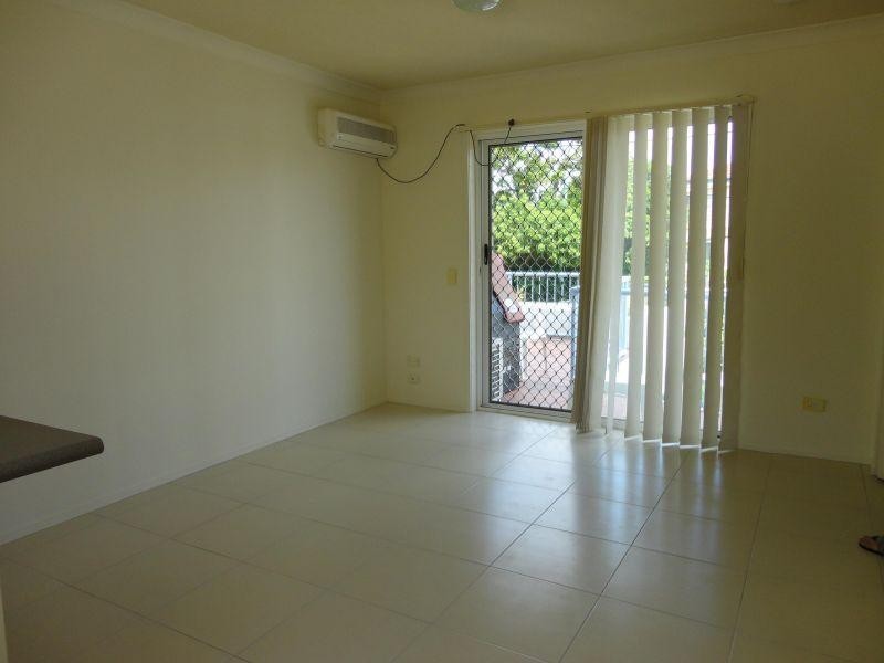 12 Lloyd Street, Southport QLD 4215