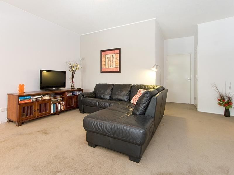 8 Dunmore Terrace, Auchenflower QLD 4066