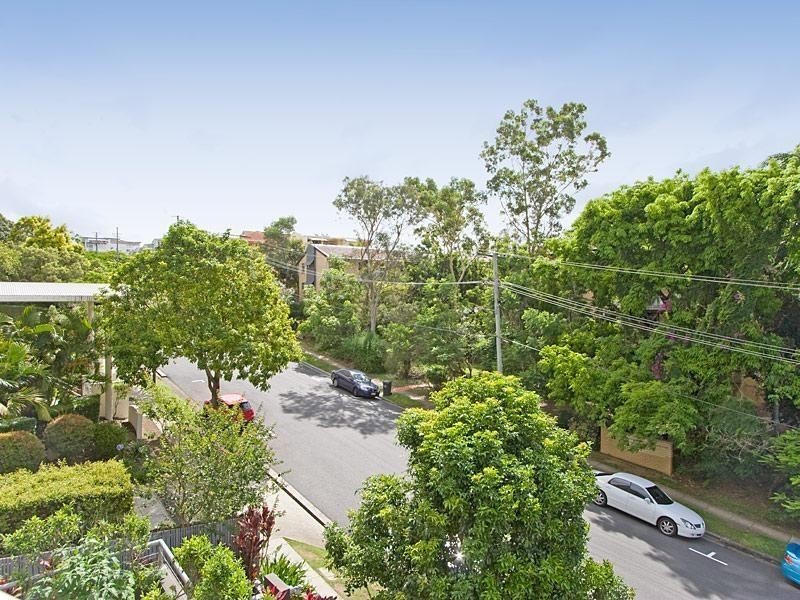 8 Dunmore Terrace, Auchenflower QLD 4066