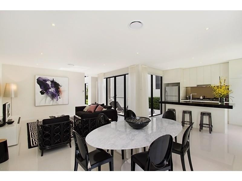 Hope Island QLD 4212