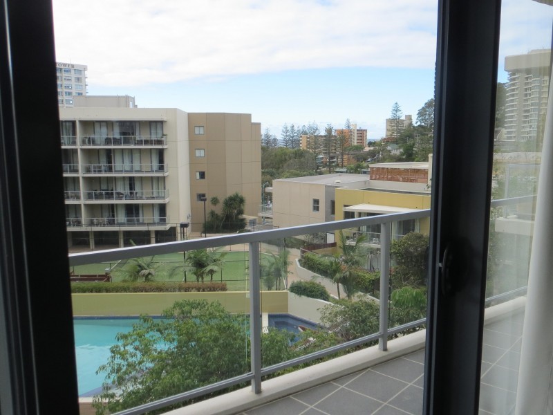 2040/1 Ocean Street, Burleigh Heads QLD 4220