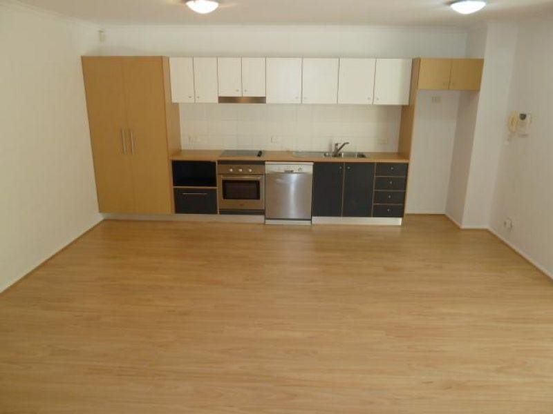 15 Goodwin Street, Kangaroo Point QLD 4169