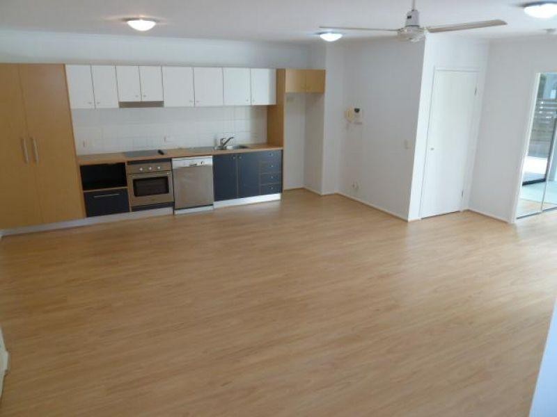 15 Goodwin Street, Kangaroo Point QLD 4169