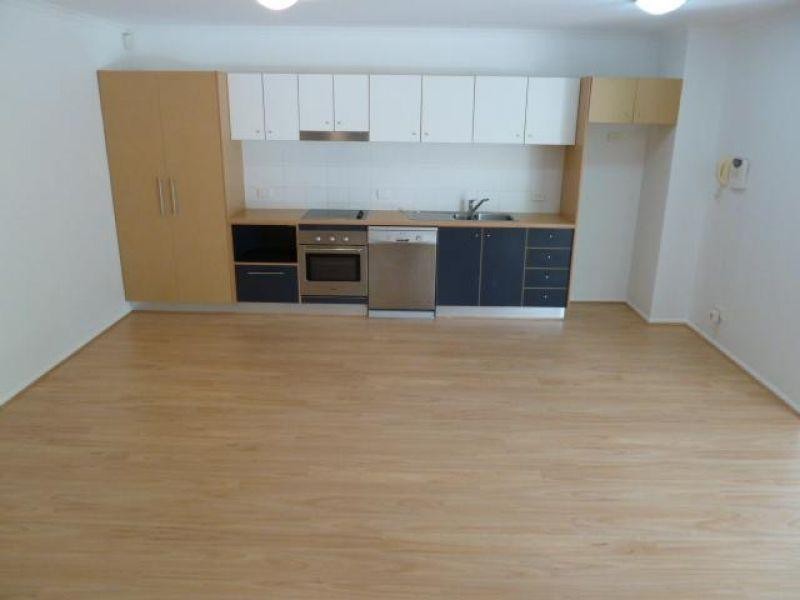 15 Goodwin Street, Kangaroo Point QLD 4169