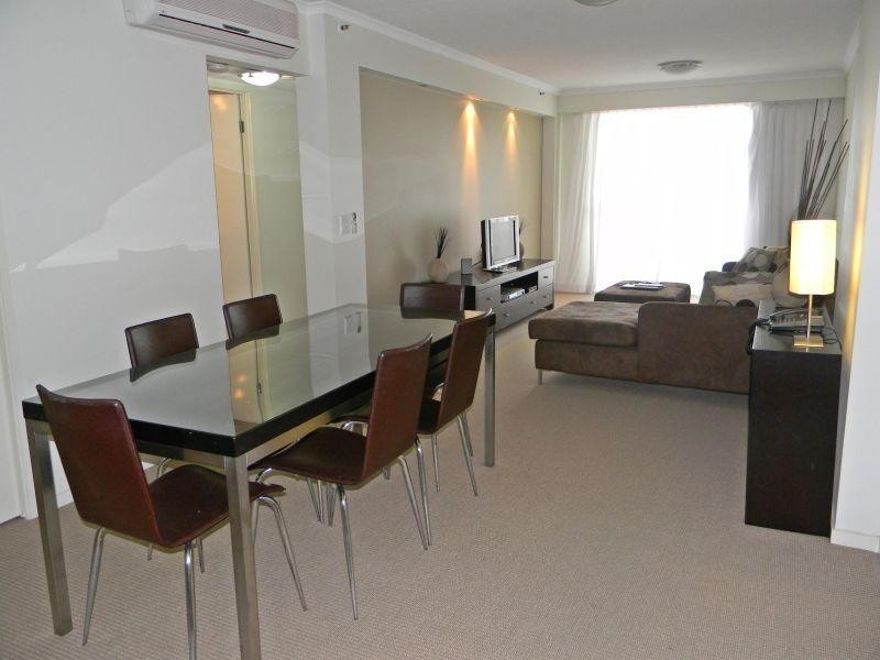 21 Cypress Avenue, Surfers Paradise QLD 4217