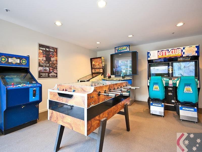 21 Cypress Avenue, Surfers Paradise QLD 4217