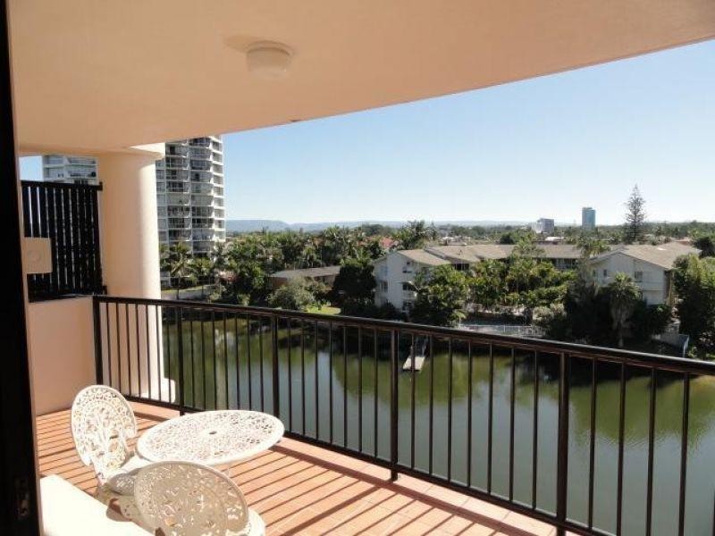 12 Paradise Island, Surfers Paradise QLD 4217