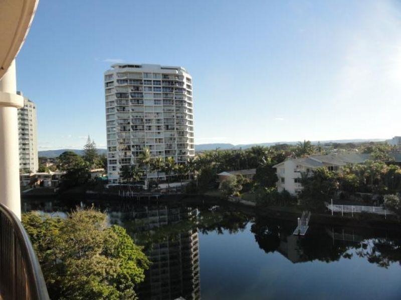 12 Paradise Island, Surfers Paradise QLD 4217