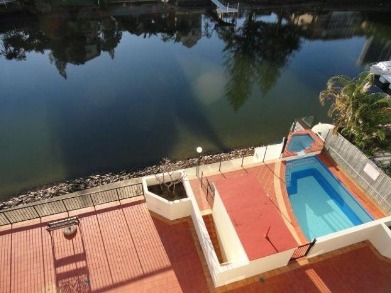 12 Paradise Island, Surfers Paradise QLD 4217