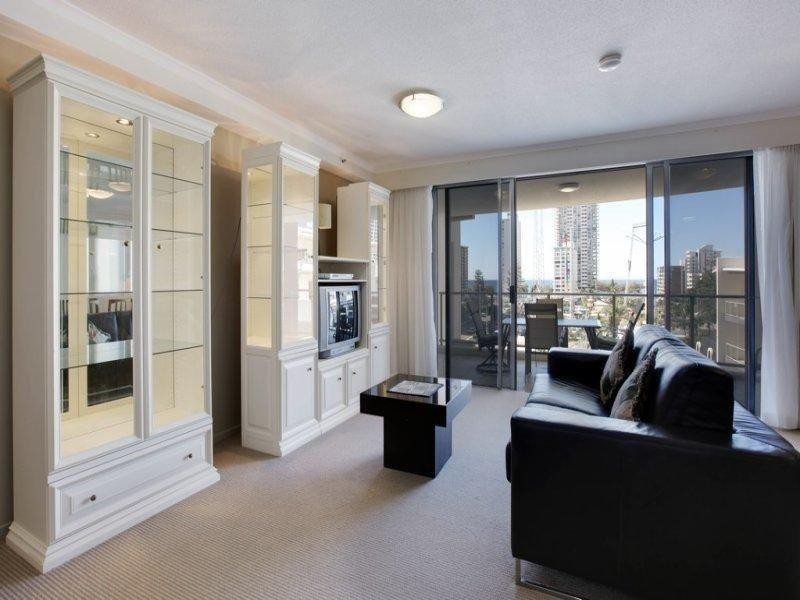 21 Cypress Avenue, Surfers Paradise QLD 4217