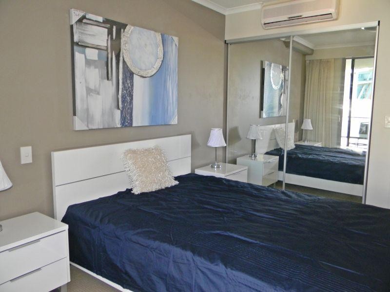 21 Cypress Avenue, Surfers Paradise QLD 4217