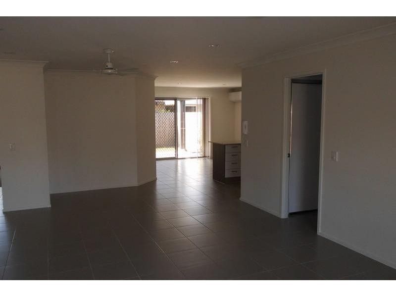 135/230 Pulgul Street, Urangan QLD 4655