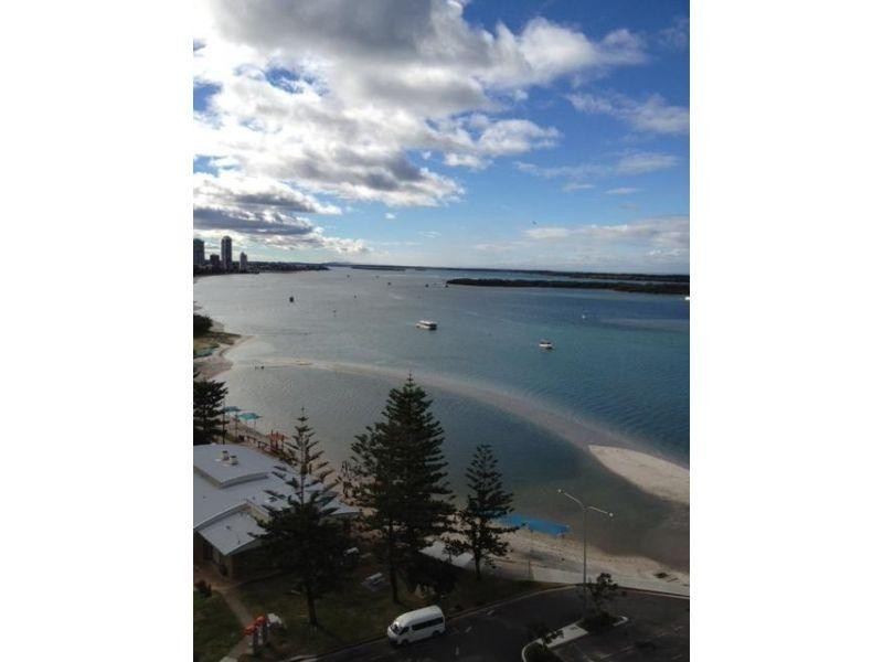 360 Marine Parade, Labrador QLD 4215