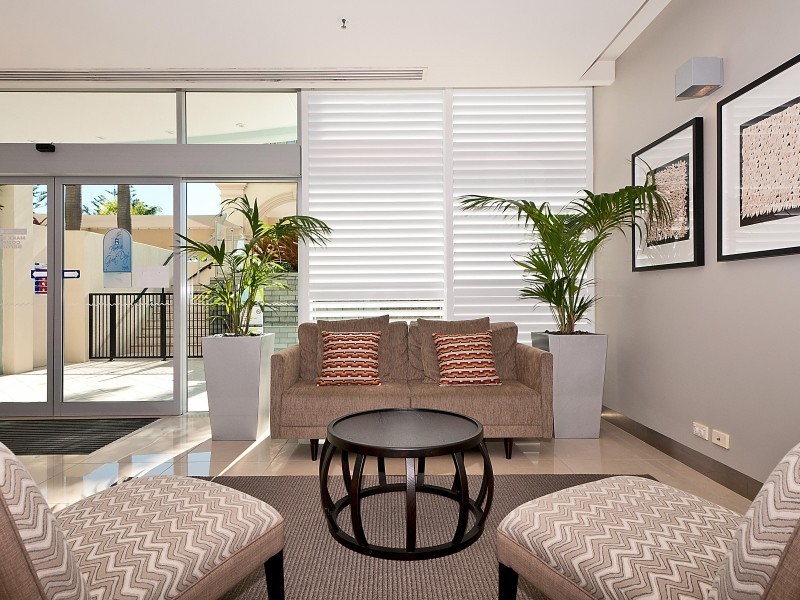 360 Marine Parade, Labrador QLD 4215