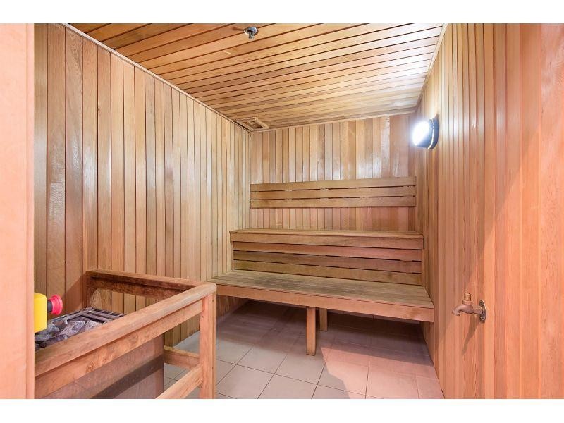 360 Marine Parade, Labrador QLD 4215