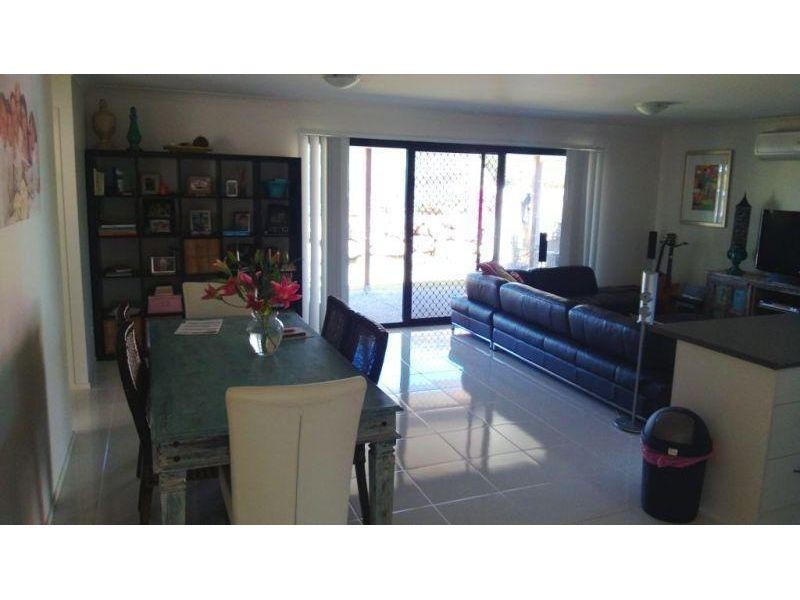 32 Rise Circuit, Pacific Pines QLD 4211