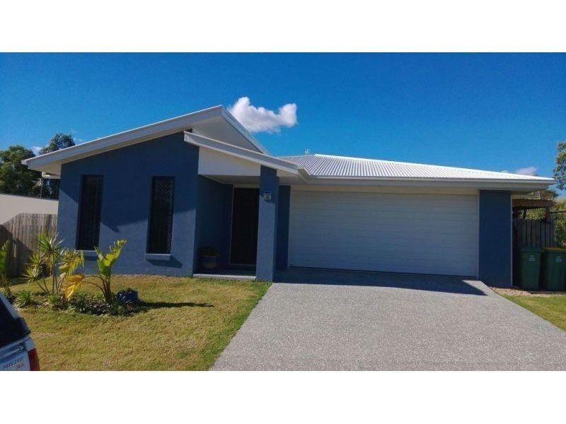 32 Rise Circuit, Pacific Pines QLD 4211