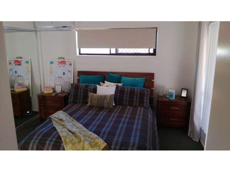 32 Rise Circuit, Pacific Pines QLD 4211