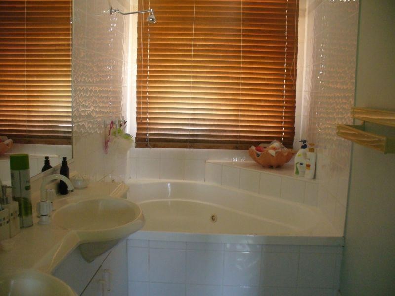 8 Peninsula Avenue, Cornubia QLD 4130