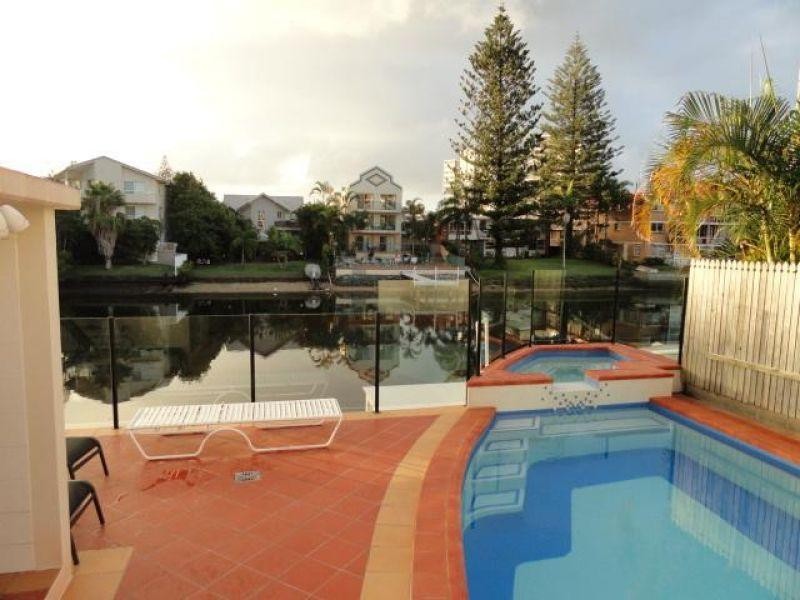 12 Paradise Island, Surfers Paradise QLD 4217