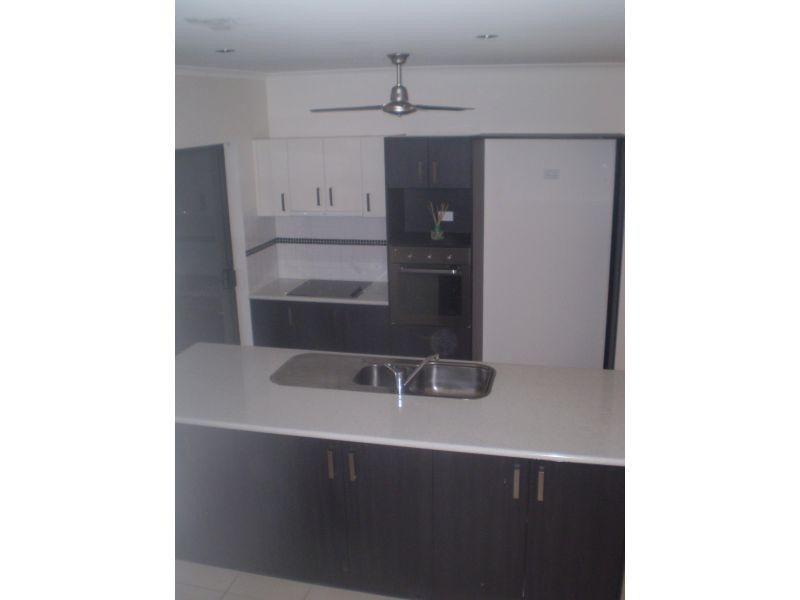 25 Abell Road, Cannonvale QLD 4802