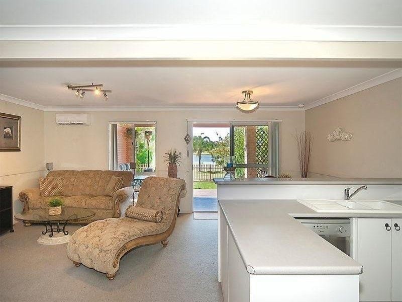 8 Peninsula Avenue, Cornubia QLD 4130