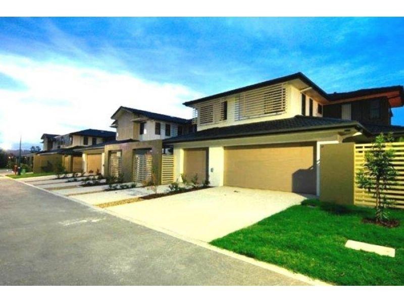 A2/2 Catalina Way, Upper Coomera QLD 4209