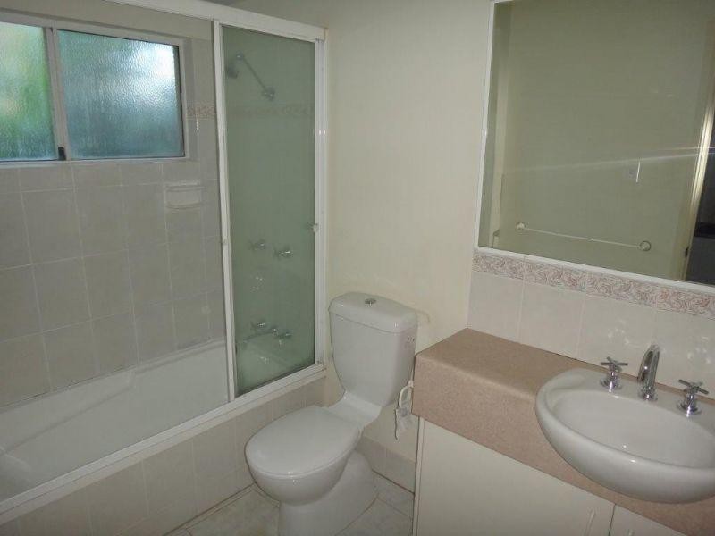 5-15 McGregor Street, Mooroobool QLD 4870