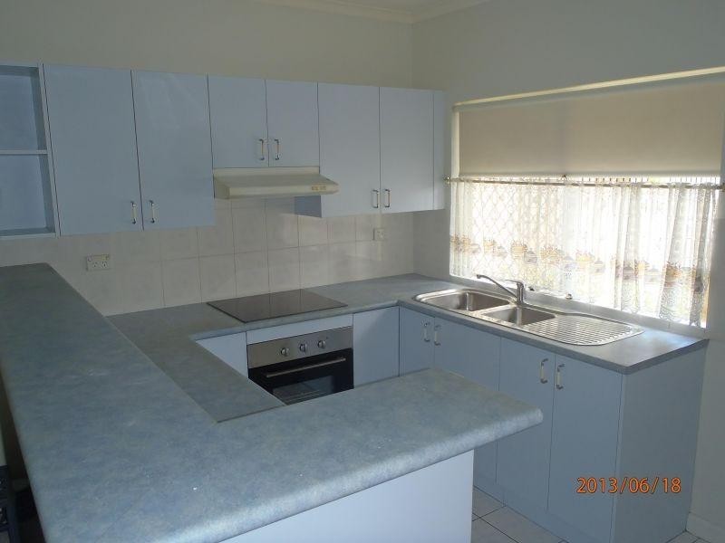 5-15 McGregor Street, Mooroobool QLD 4870