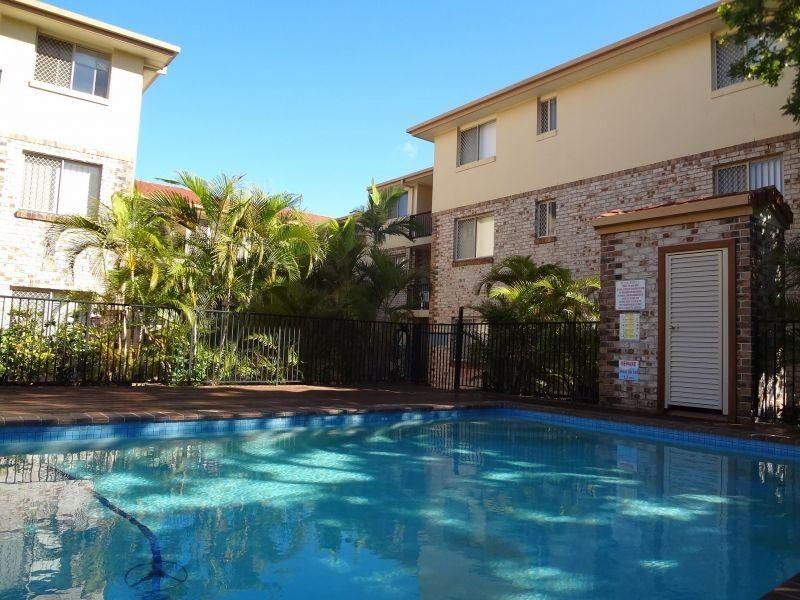 14 Spendelove St, Southport QLD 4215