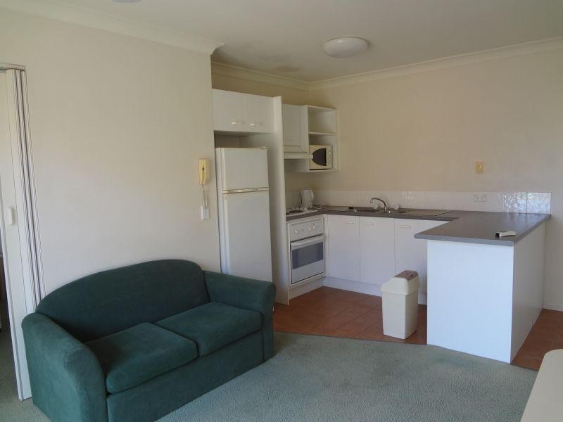 14 Spendelove St, Southport QLD 4215