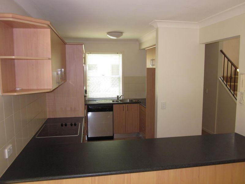 6 Mews WEST/99-101 Heeb Street, Benowa QLD 4217