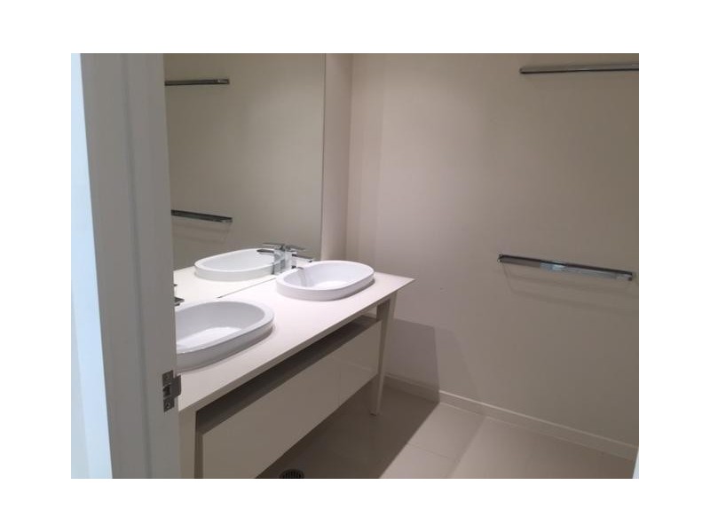 55 Easthill Drive, Robina QLD 4226