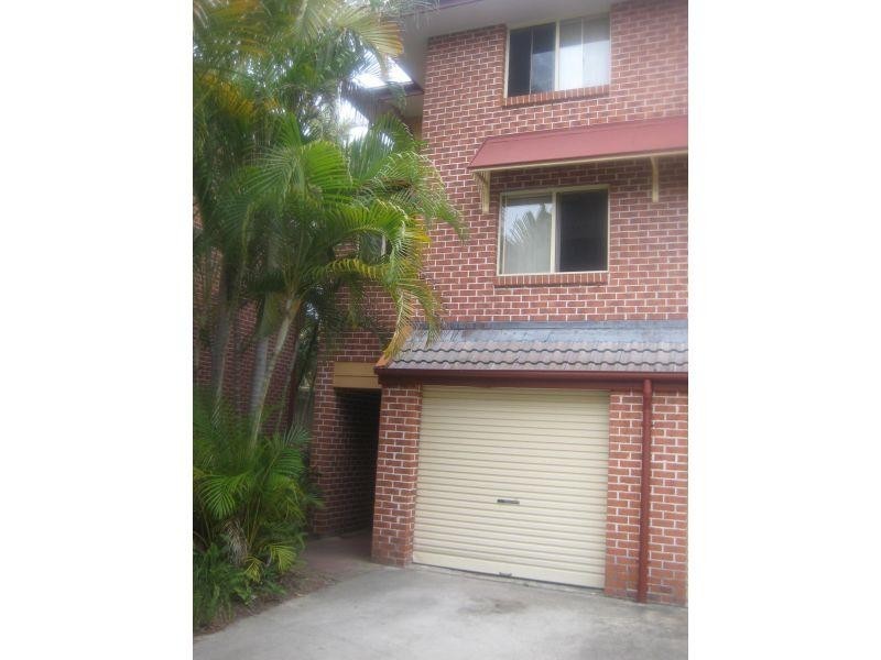 100 Racecourse Road, Bundall QLD 4217
