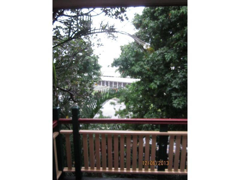 100 Racecourse Road, Bundall QLD 4217