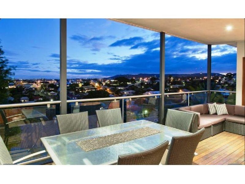 57 Charteris Street, Paddington QLD 4064