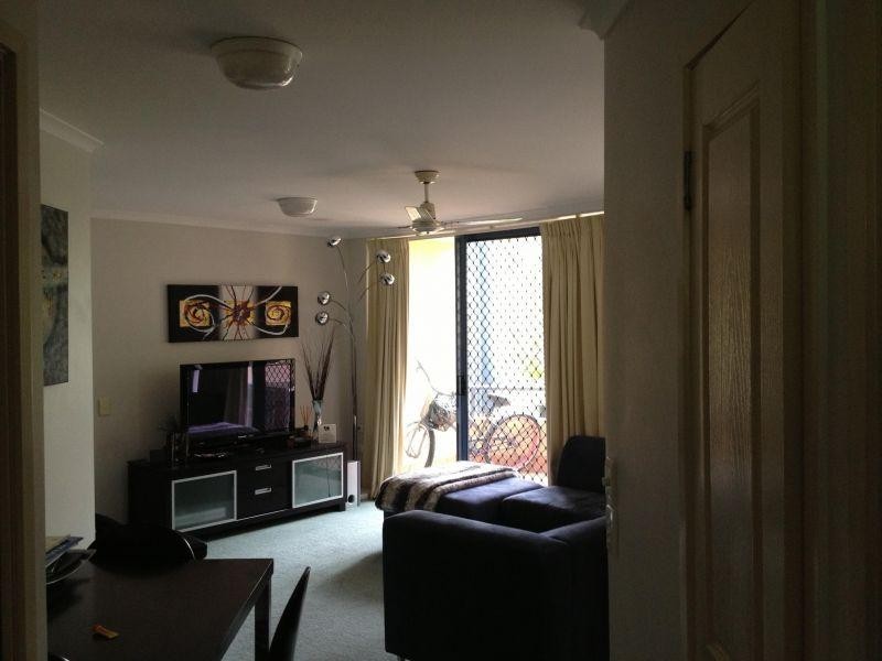 2607 gold coast hwy, Broadbeach QLD 4218