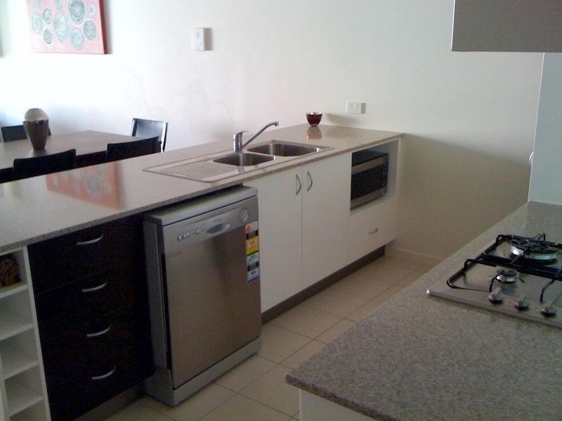 61/24 Allwood Street, Indooroopilly QLD 4068