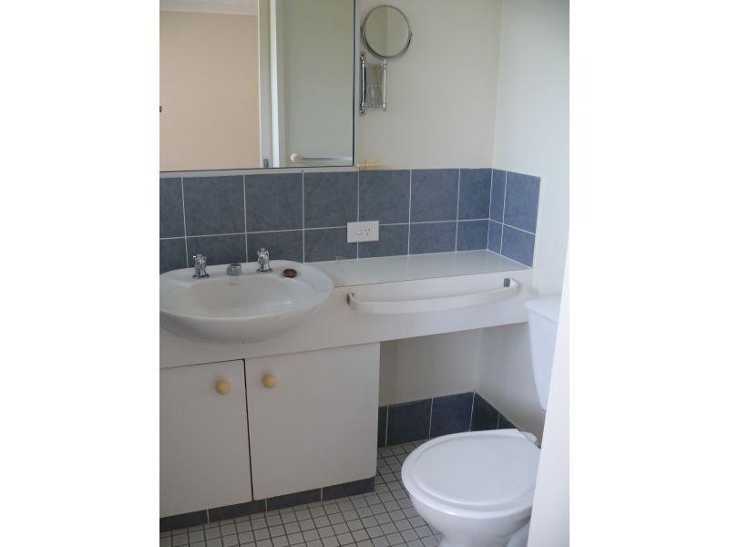 40 Murev Way, Carrara QLD 4211