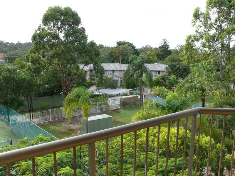 40 Murev Way, Carrara QLD 4211