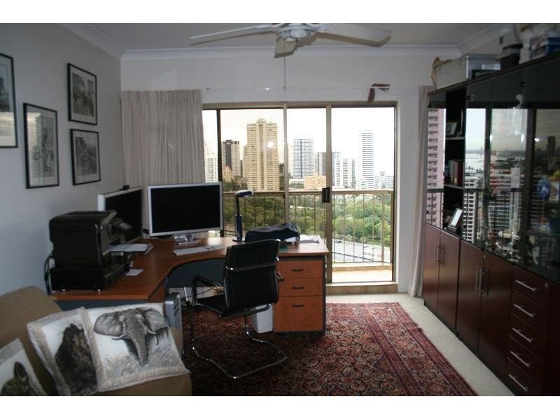 116/2 Admiralty Drive, Surfers Paradise QLD 4217